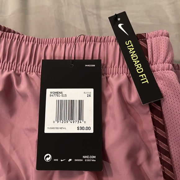 NWT Nike Dri-Fit Shorts 🩳 - Picture 4 of 5